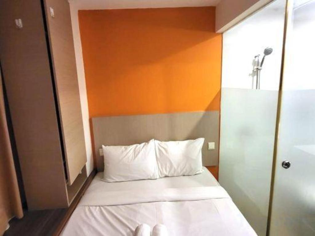 Hotel Reddoorz Premium @ Balestier Singapore Esterno foto