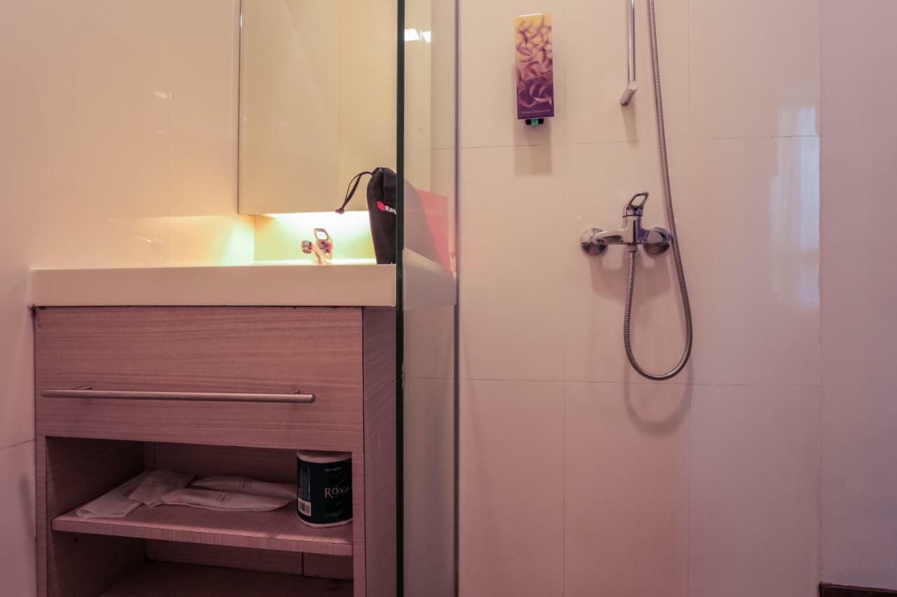 Hotel Reddoorz Premium @ Balestier Singapore Camera foto